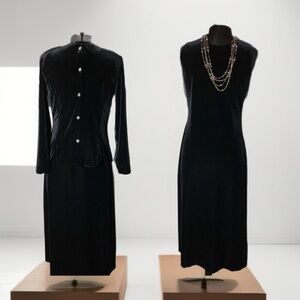 Vintage velvet sheath dress floor length w jacket that has rhinestone buttons.